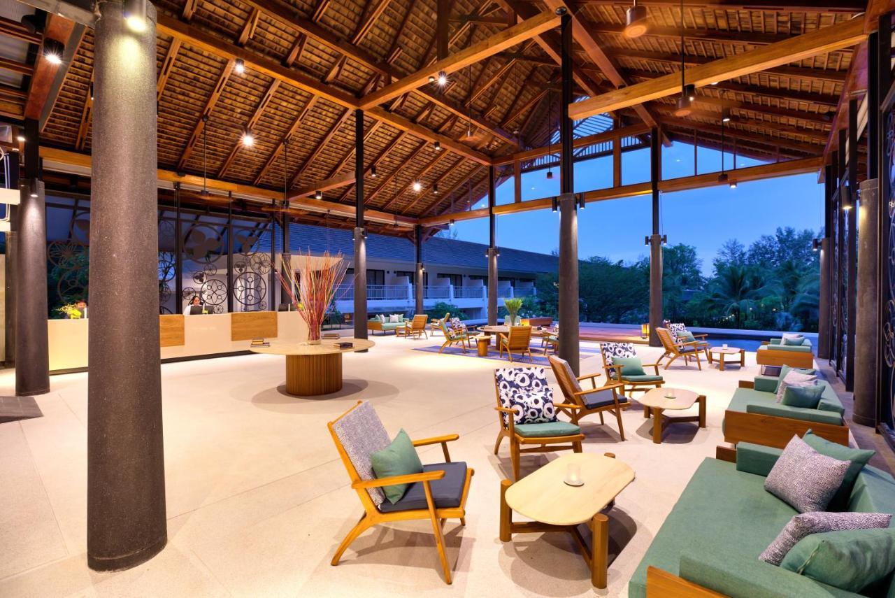 Outrigger Khao Lak Beach Resort - Sha Extra Plus מראה חיצוני תמונה The lobby at the resort