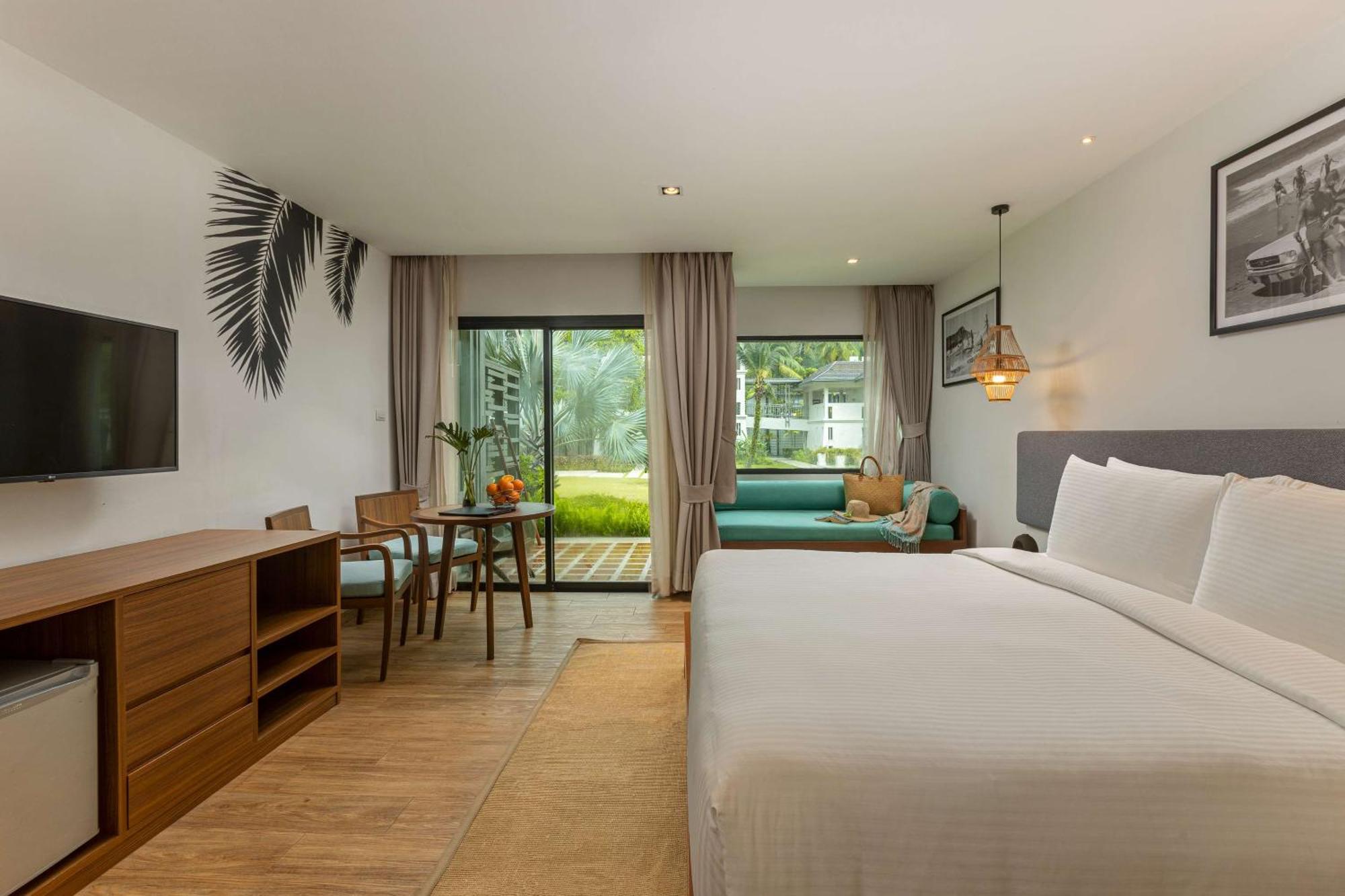 Outrigger Khao Lak Beach Resort - Sha Extra Plus מראה חיצוני תמונה Deluxe Room