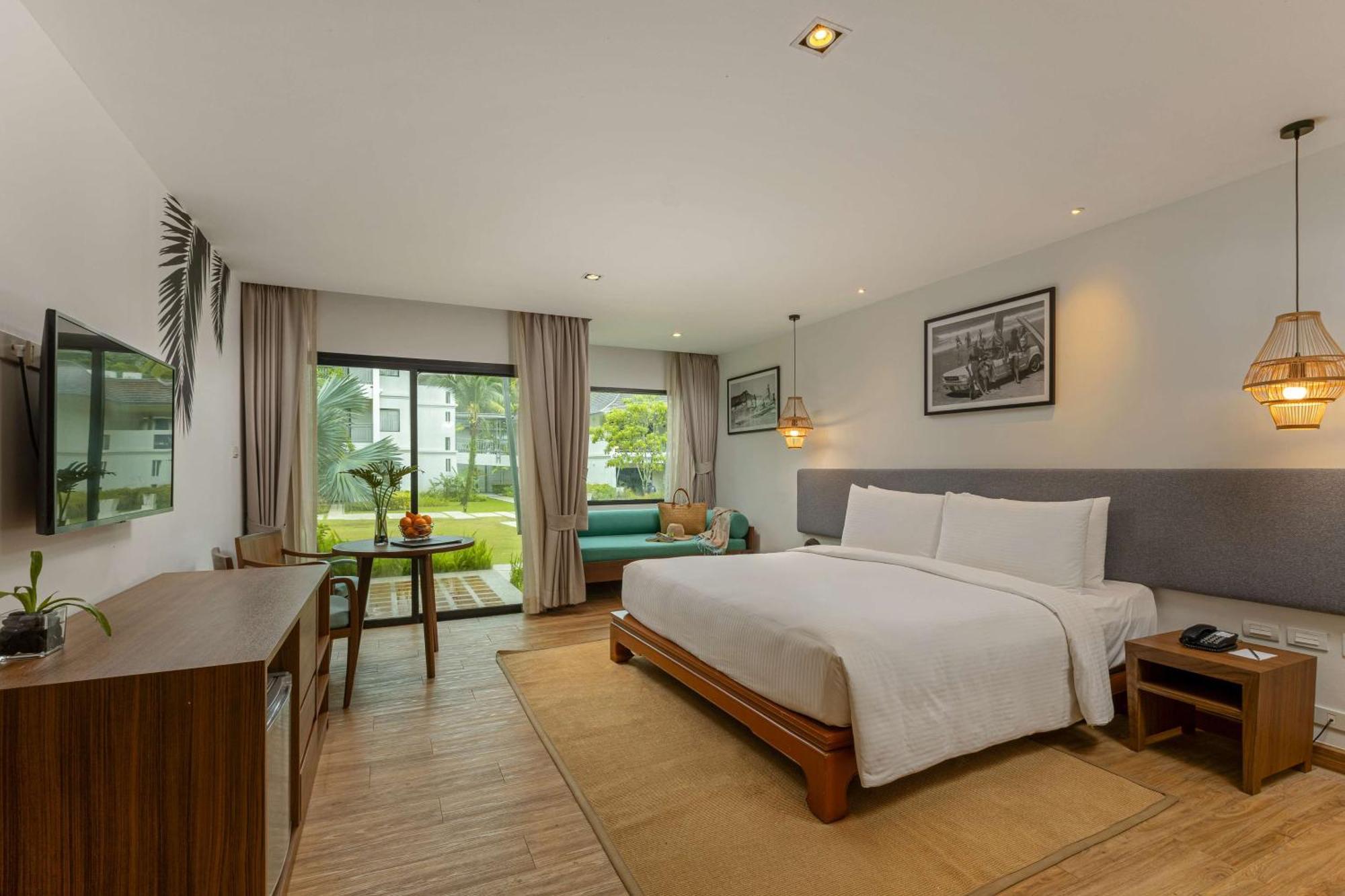 Outrigger Khao Lak Beach Resort - Sha Extra Plus מראה חיצוני תמונה Deluxe Pool Access