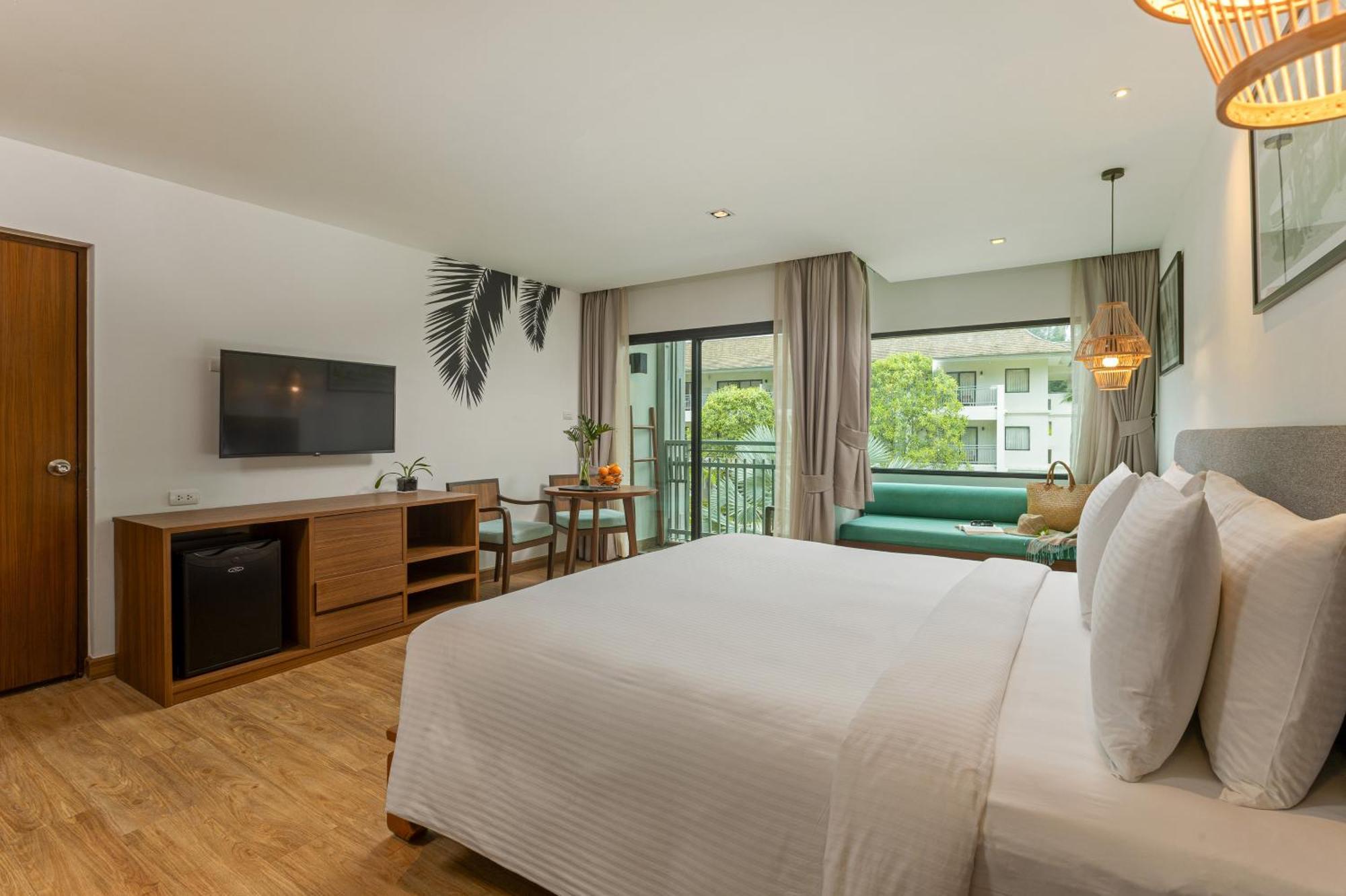 Outrigger Khao Lak Beach Resort - Sha Extra Plus חדר תמונה Deluxe Room