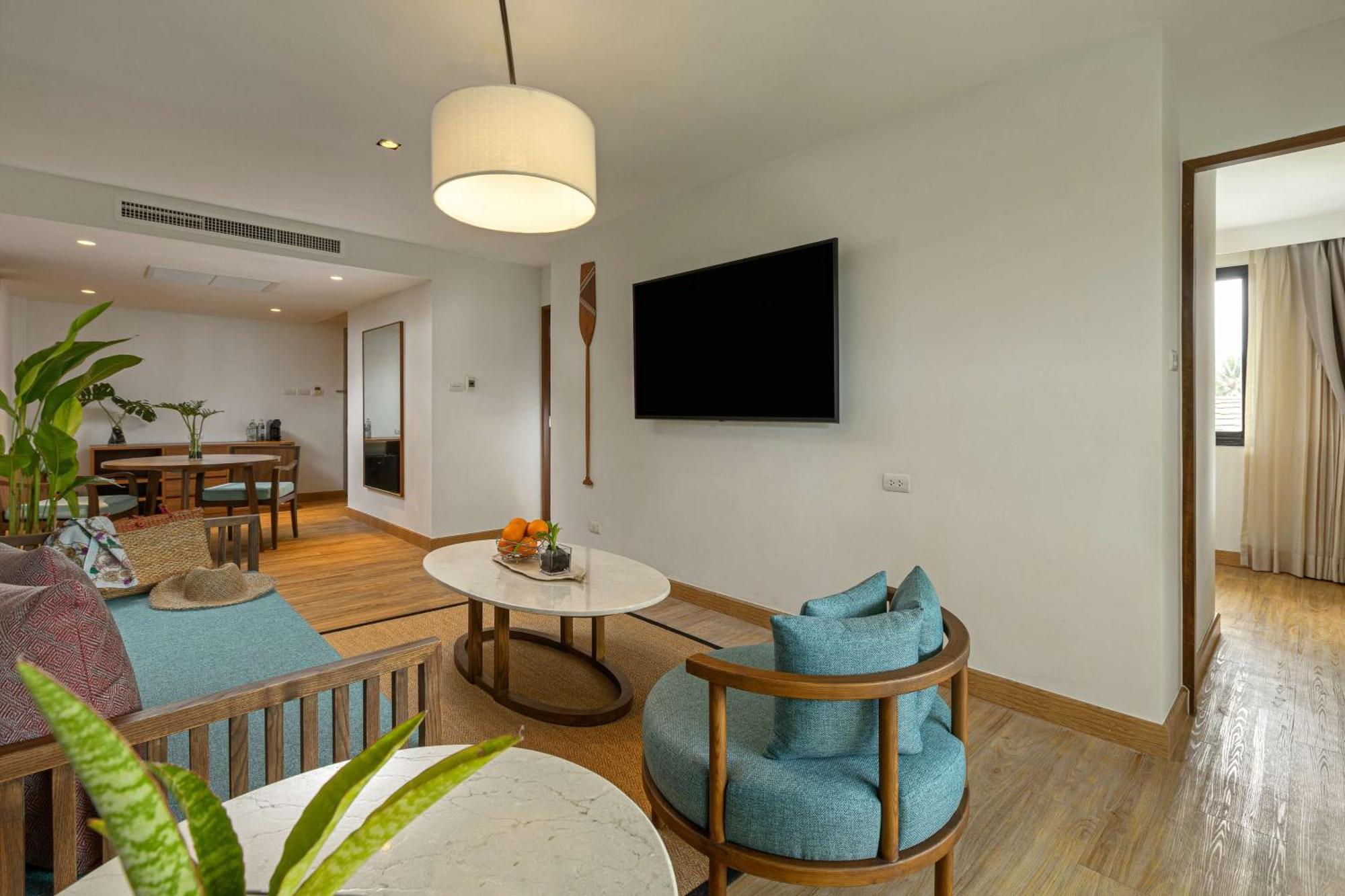Outrigger Khao Lak Beach Resort - Sha Extra Plus מראה חיצוני תמונה A suite at the hotel
